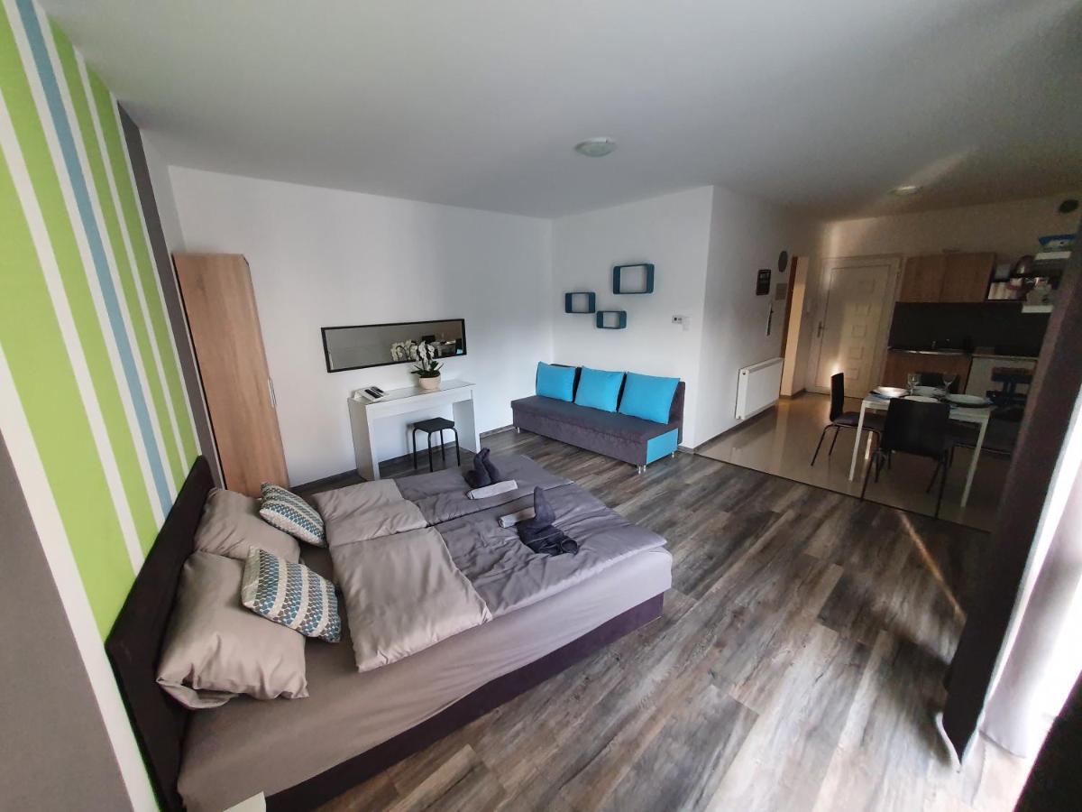 Lexi Apartman Apartment Hajduszoboszlo Exterior photo